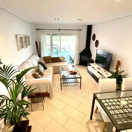 Large Relaxed Terrace, Golf Views