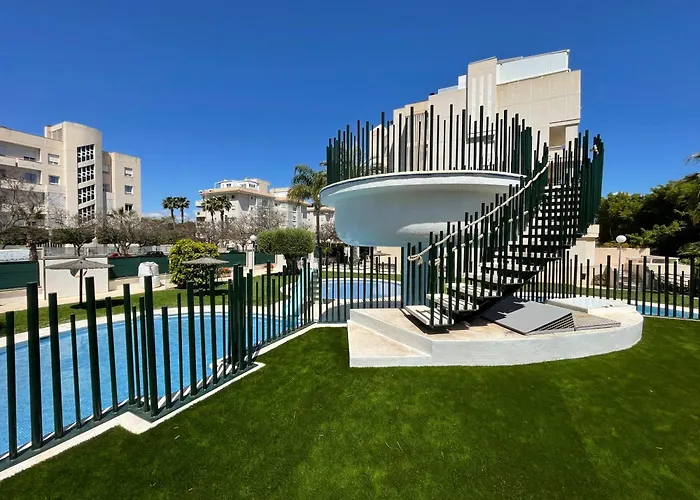Large Relaxed Terrace, Golf Views Alicante